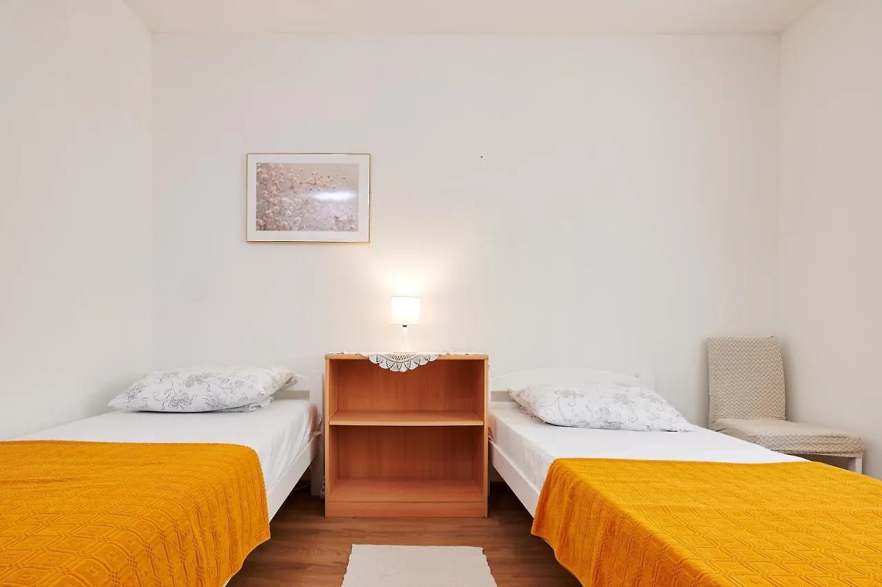 Joso And Diana Apartments Trogir